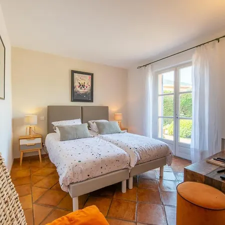 Les Collines Villa